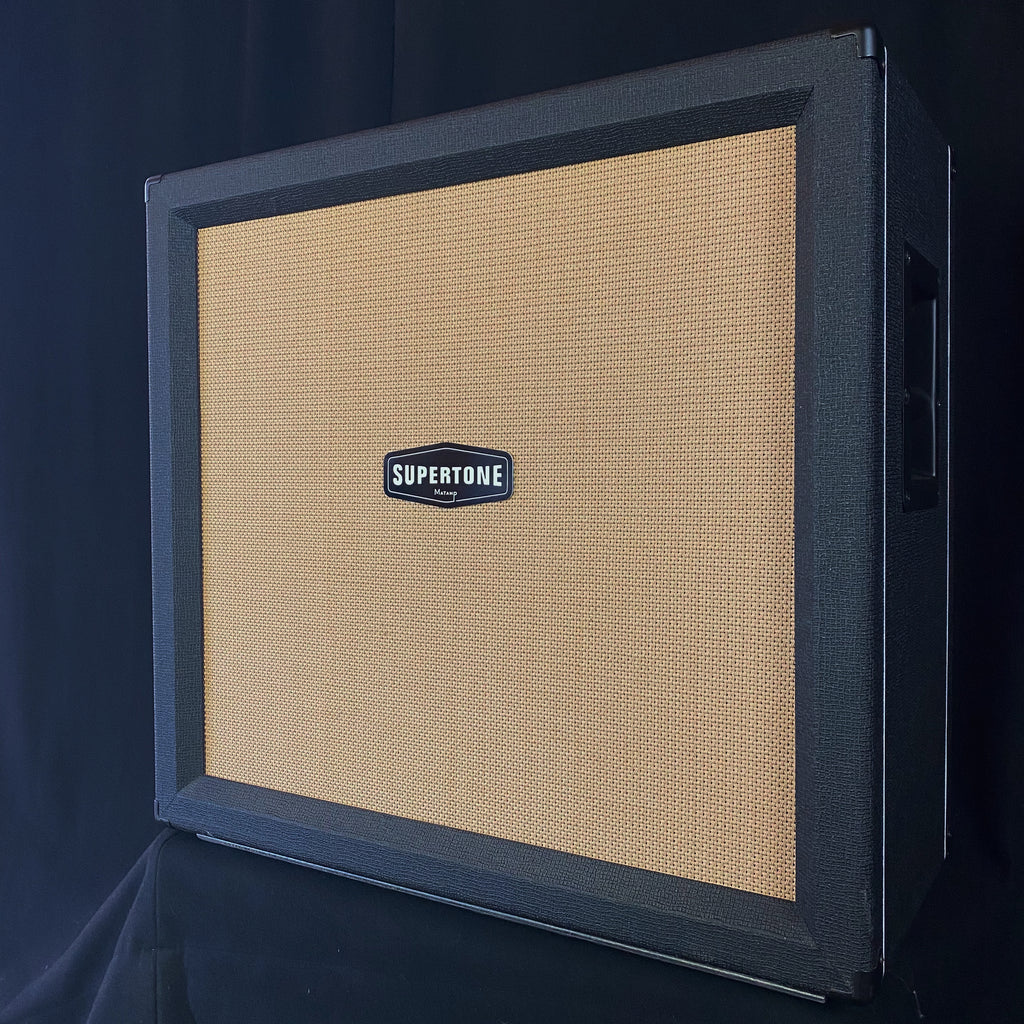 Supertone Matamp 4 x 12 guitar cabinet